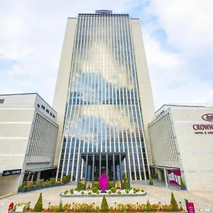Crowne Plaza By Ihg فندق